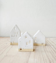 Load image into Gallery viewer, Tea Light House