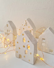 Load image into Gallery viewer, Tea Light House